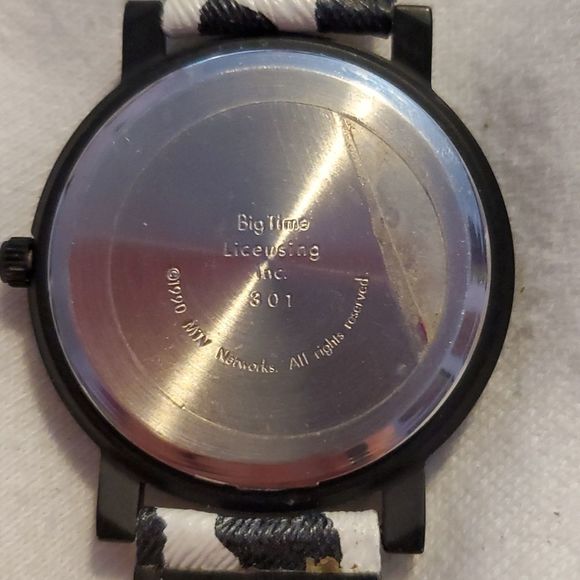 MTV Stop‎ Senseless Killing Now Before Extinction Rifle Second Hand Watch 1990 - Picture 5 of 7